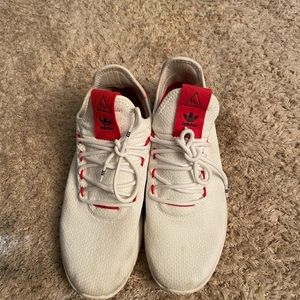 Pharrell Tennis Hu worn but stilll in good condition.